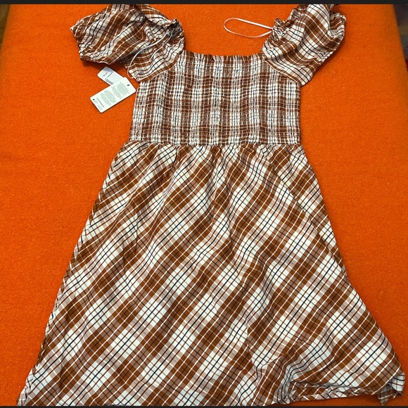 Check brown and white smocked puff sleeve square neck peasant dress NWT - Picture 10 of 14